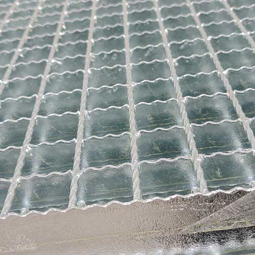 G455/40/50W鋼格板鋼格柵板的質量檢測與性能評估：確保安全與效率