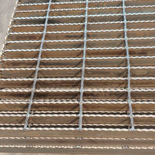 鋼格板鋼格柵板在消防設備上的優勢