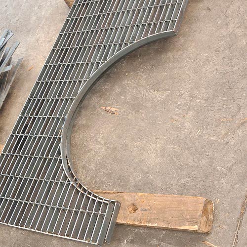 鋼格板鋼格柵板在化工行業(yè)的應用