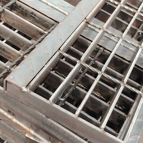 鋼格板鋼格柵板在不同行業的應用案例