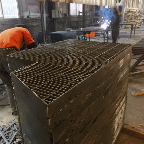 異型重型鋼格板鋼格柵板的適用范圍與領域