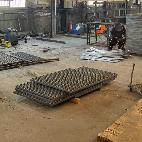 平臺鋼格板鋼格柵在戶外環境中的完美表現