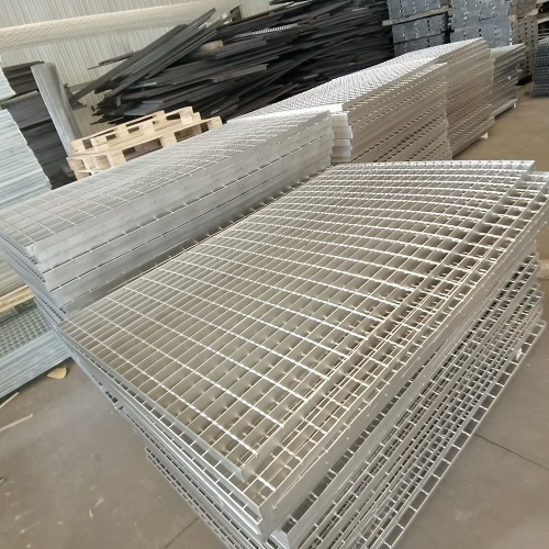 不銹鋼平臺鋼格板打造安全穩固的工業環境