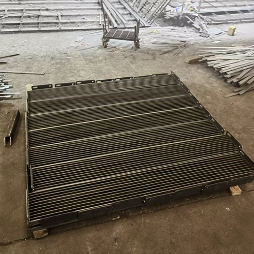 表面處理暗藏玄機(jī)！不同工藝對鋼格柵壽命的影響