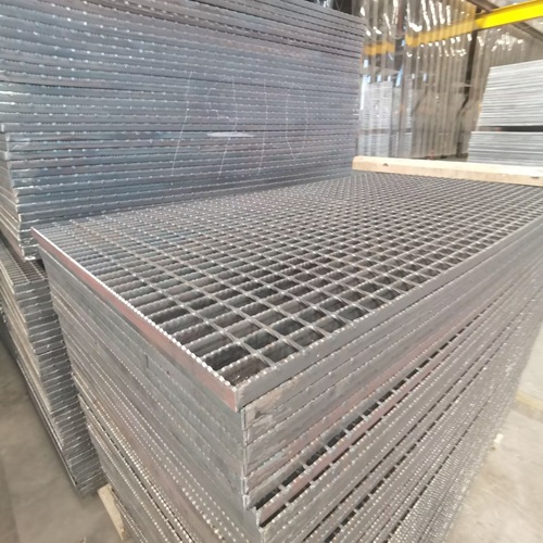 鋼格柵選購實戰指南：五維透視避開質量陷阱