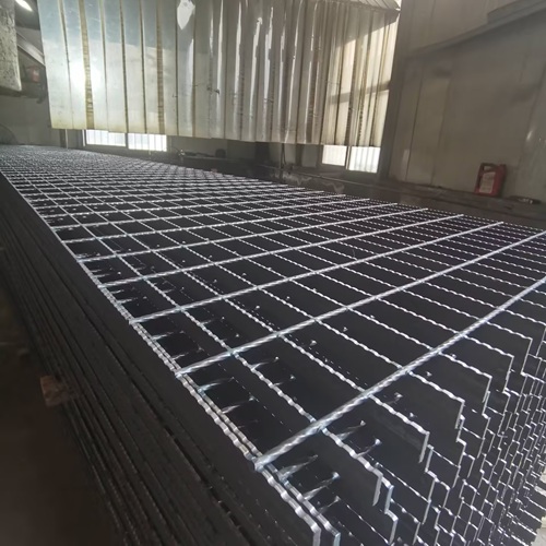 鋼格柵優(yōu)勢大解析：它比你想象的更值得選