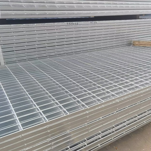 鋼格板排水不暢怎么改進(jìn)？試試這樣做