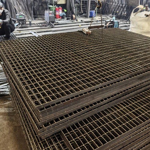 別再被忽悠了，鋼格柵板選錯損失遠比你想象的大