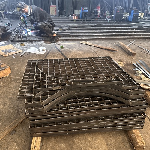 鋼格柵板憑啥火了這4點太關鍵了