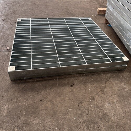 鋼格柵板在市政工程中的關鍵作用